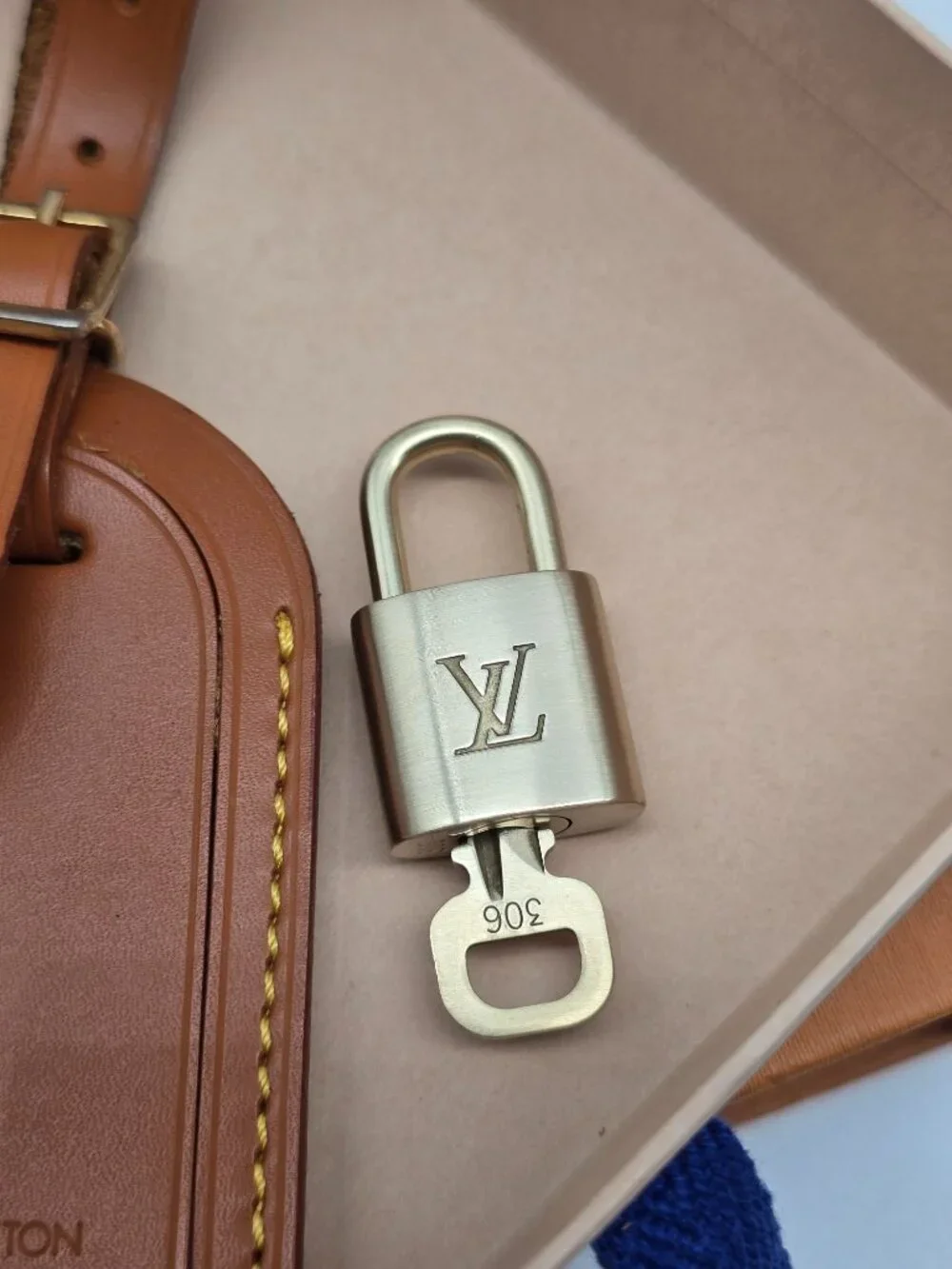 Louis Vuitton add classic